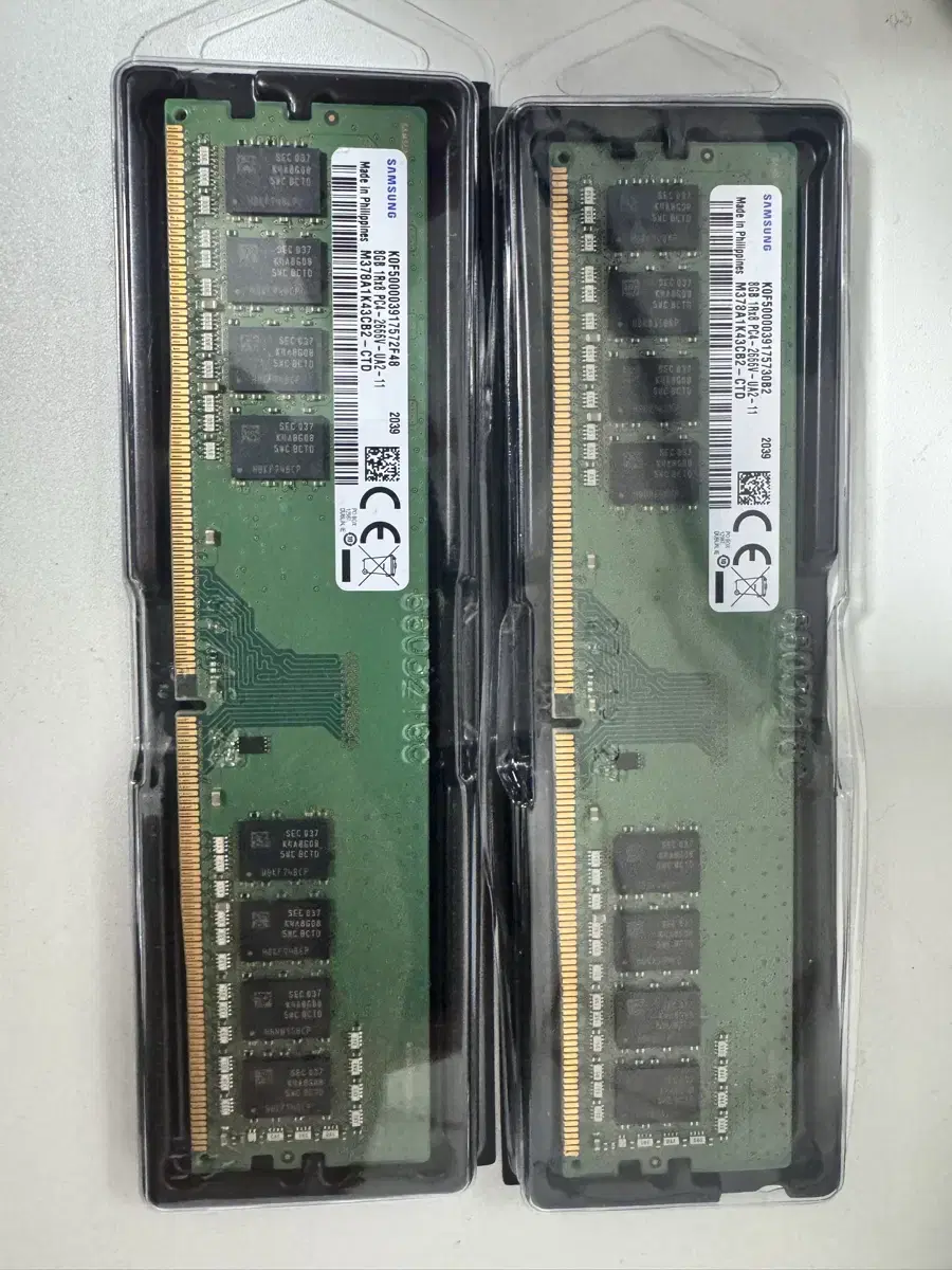 삼성 DDR4 램 8기가 2개